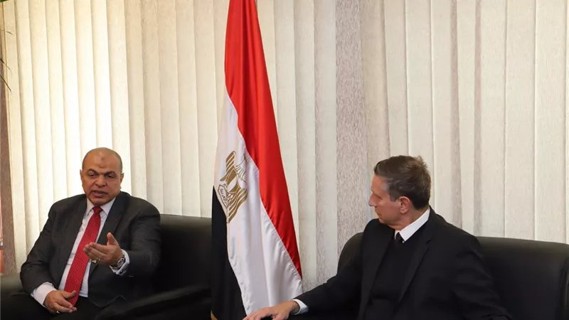 سعفان يبحث مع السفير الألماني تطوير مراكز التدريب المهنى