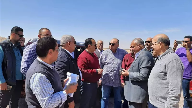 نقل النواب تتفقد أعمال إنشاء الطريق الإقليمي الشرقي بأسوان .. صور