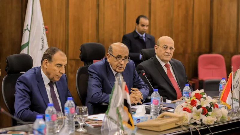 رئيس مجلس الدولة وممثل 