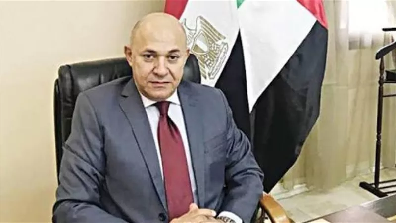 سفير مصر فى الإمارات يزور بعثة الزمالك قبل لقاء السوبر