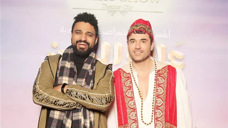 أحمد عز يلتقي بـ مذيع الشارع شريف صبري بكايرو شو