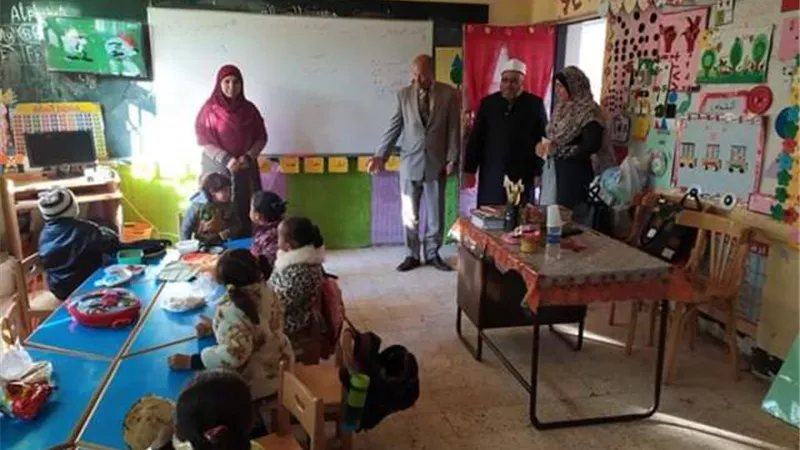 رئيس مدينة الداخلة يفاجئ المعاهد الأزهرية
