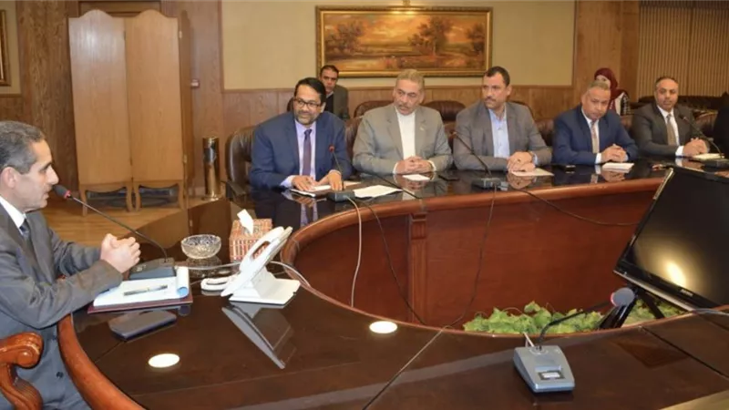 محافظ الغربية .. يلتقى بمديري عموم الإدارات التعليمية بالمحافظة لمناقشة تطوير العملية التعليمية