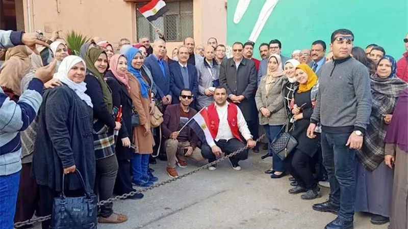 محافظ الشرقية ومسعود في مسيرة حاشدة دعائية للمبادرة الرئاسية لصحة المرأة