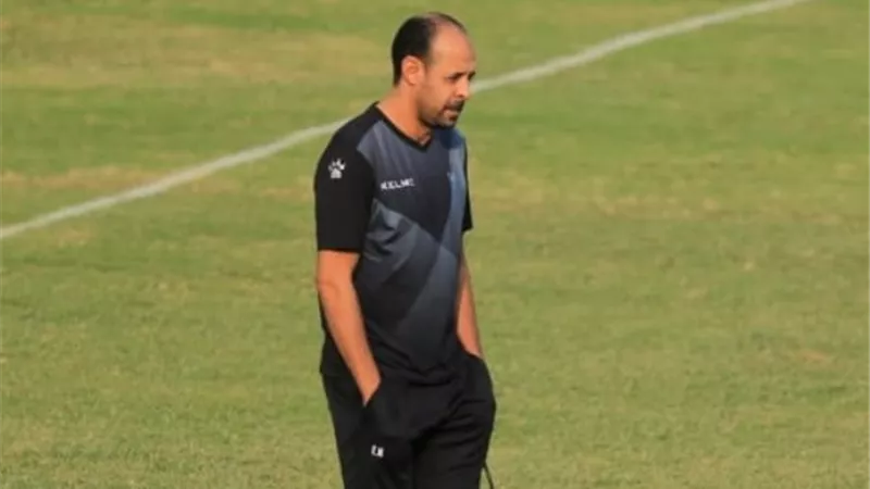 مدرب المقاولون يكشف عن مفاوضات لضم لاعبين من الاهلى