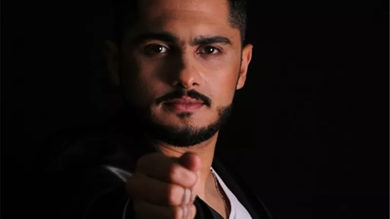 الفنان الاماراتي غيث الهايم يطلق أغنية ما عاش