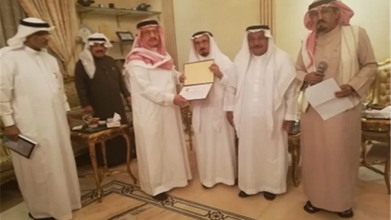 مدني علاقي: بسبب خطأ في الرياضيات توجهت إلى الأدب