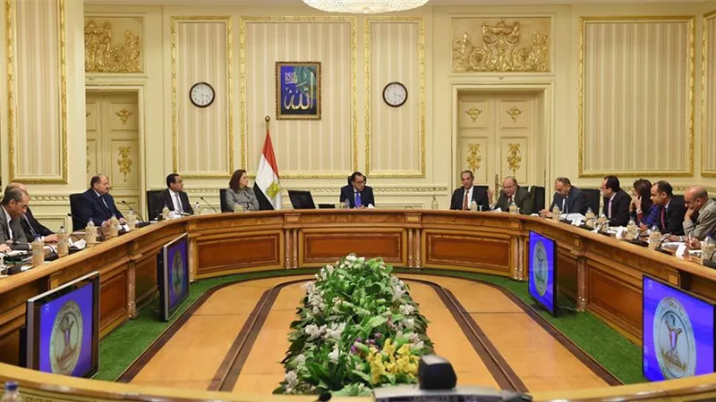 مدبولى يُتابع إجراءات تنمية قدرات العاملين بالدولة والمؤهلين للعاصمة الإدارية