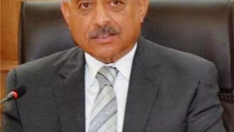 محافظ السويس يشيد أمام النواب بتجربة نواب المحافظين