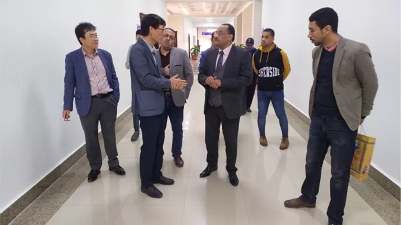 وفد كوريا تك يتفقد معامل جامعة بنى سويف التكنولوجية