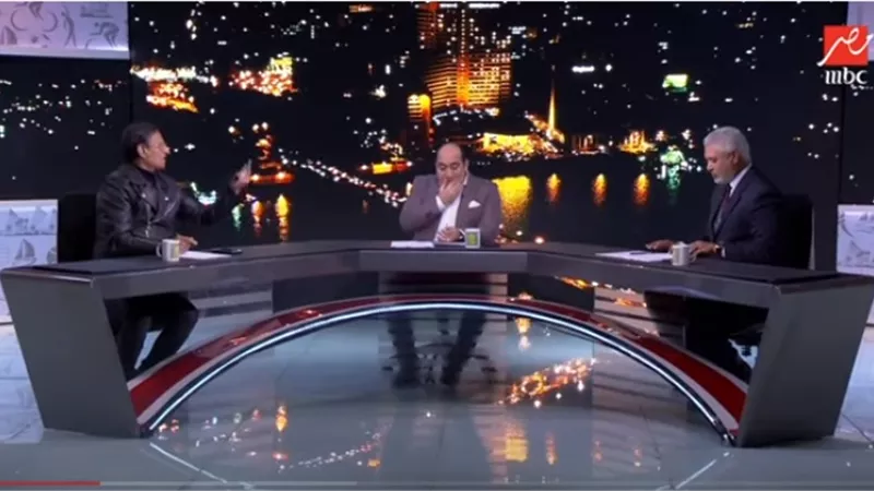 نقاش عنيف بين مصطفى يونس وجمال عبد الحميد على الهواء. تعرف على التفاصيل بالفيديو