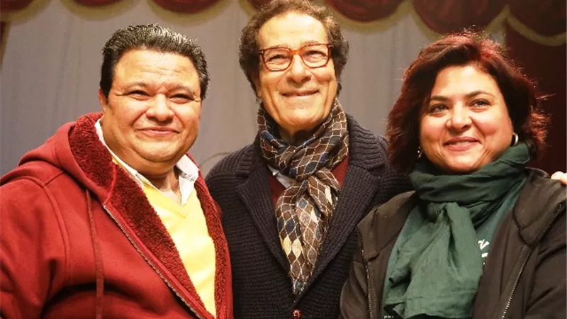 فاروق حسنى يشهد أولى ليالى الموسم الجديد لـ 