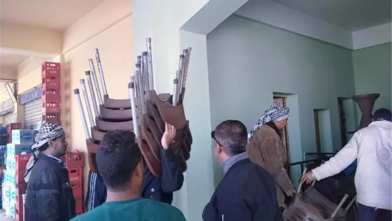 جهاز بدر يشن حملة إشغالات مكبرة على المحلات المخالفة.. بالصور