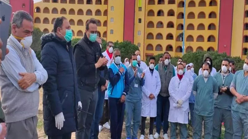 أحد العائدين من ووهان: كنا نخاف من الهواء الذي نتنفسه..و فخورون بالجنسية المصري