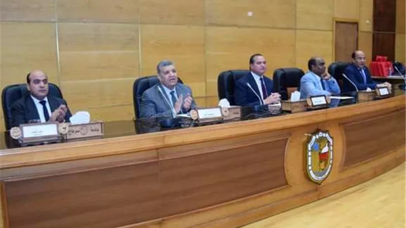 تخريج الدفعة الثانية بكلية الصيدلة بسوهاج