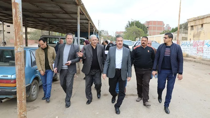 محافظ المنوفية يستبعد رئيس مدينة سرس الليان ومدير المستشفى