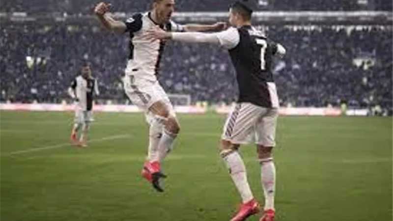 يوفنتوس يفوز على سبال 2-1.. ورونالدو يدخل التاريخ فى الكالتشيو