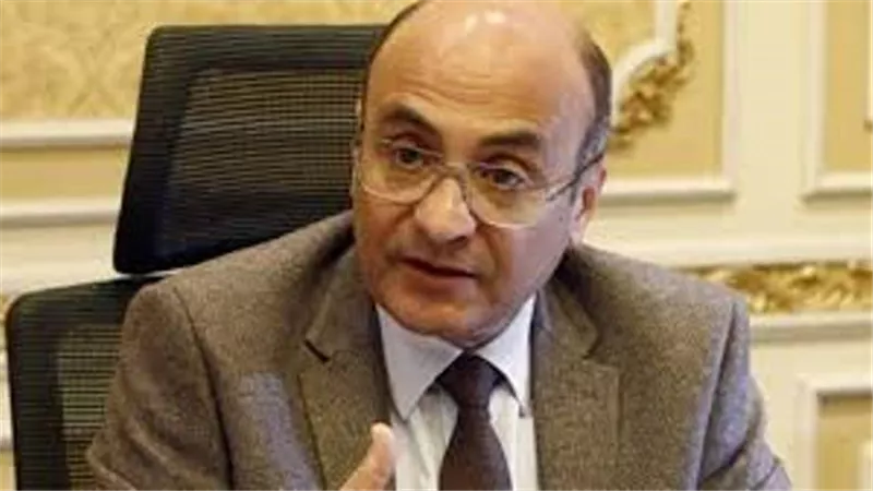 وزير العدل: نقل ألف موظف وميكنة العمل بجميع مصالح الشهر العقارى