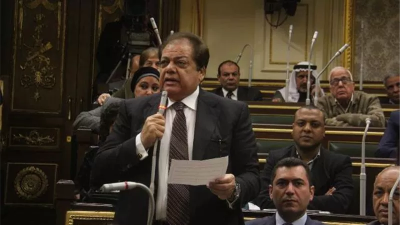 ابو العينين يؤدي اليمين الدستورية