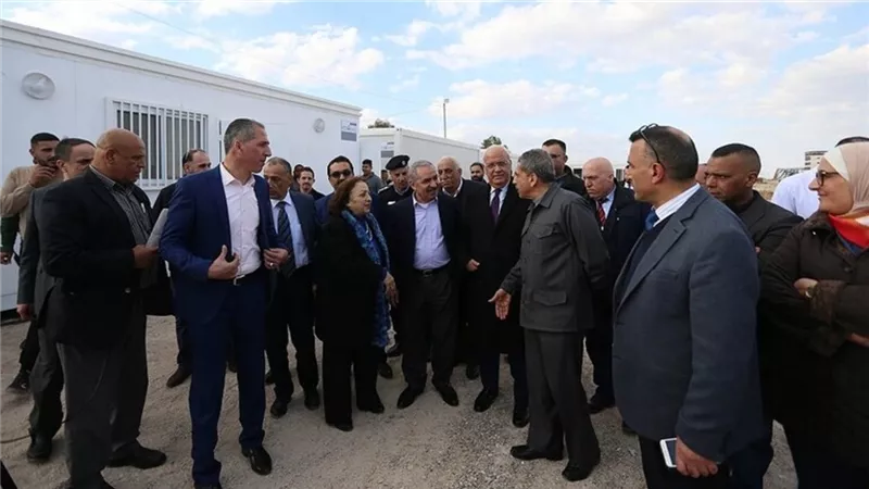 الصحة الفلسطينية تشكف عن زيارة وفد سياحي كوري يحمل عناصره 