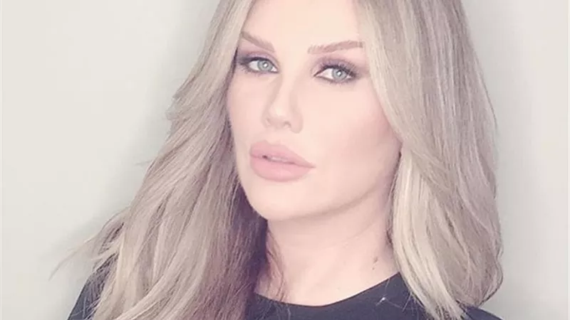 على غرار إليسا.. نيكول سابا تشن هجومأ شرسأ على لبنان والسبب صادم