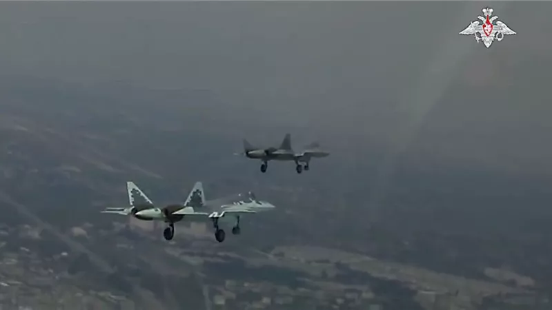 الدفاع الروسية تنفى تنفيذ طائراتها لغارات جوية في منطقة كصنفر في إدلب