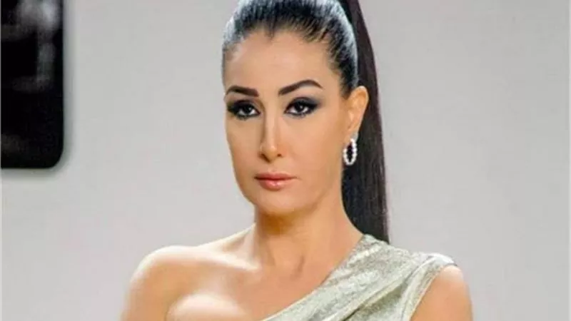 رسالة نارية من غادة عبد الرازق للجمهور بعد موقف الزمالك فى مباراة اليوم