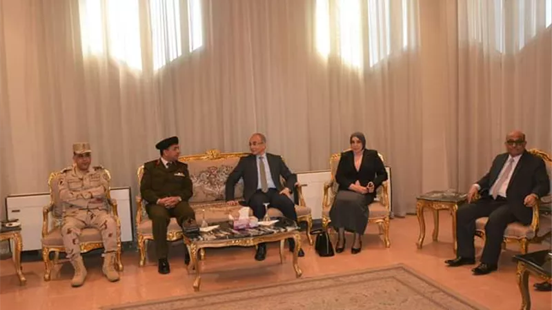 رئيس جامعة الزقازيق يشهد ندوة مصر بين تحديات الماضي وأفاق المستقبل