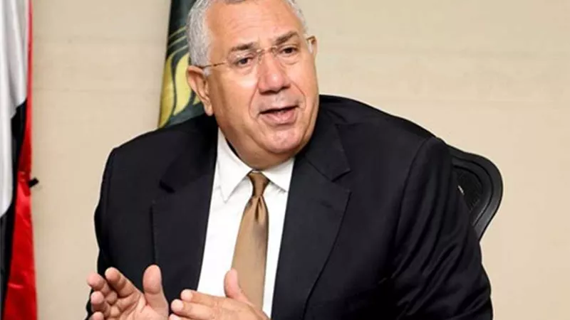وزير الزراعة يعلن فتح أسواق الارجنتين وأستراليا أمام الموالح والتمور المصرية