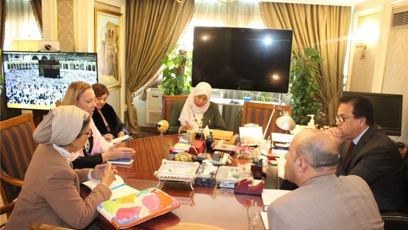 وزير التعليم العالي يستقبل المدير الإقليمي لبنك التنمية الأفريقي