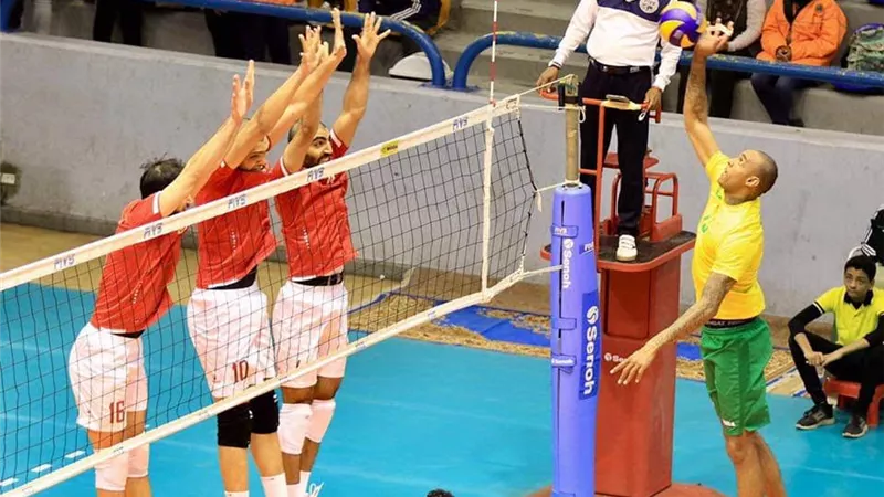 الأهلى والزمالك يواجهان بطلا عمان فى الدور قبل النهائى للبطولة العربية للطائرة