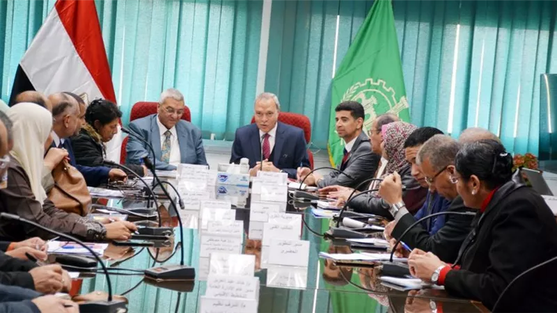 الهجان ورئيس هيئة التخطيط العمراني يتبعان المخطط الإستراتيجي للقليوبية