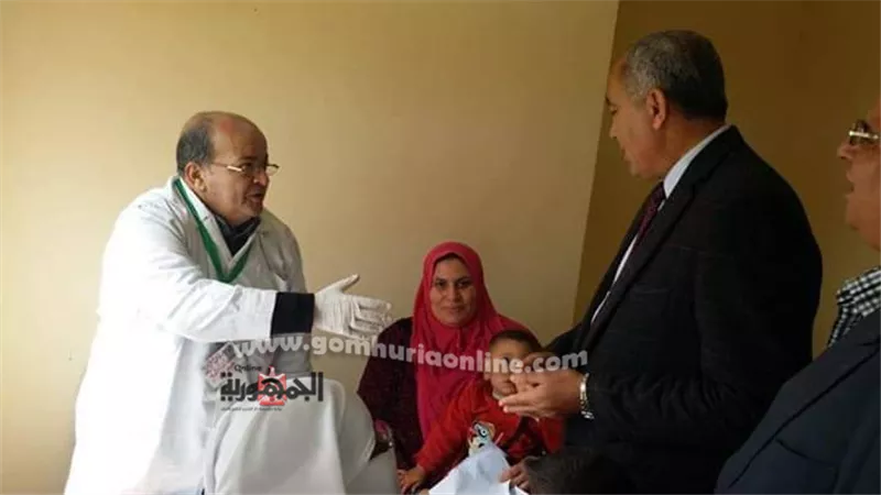 رئيس مركز ومدينة بيلا يتابع أعمال القافلة الطبية المجانية بقرية الجزار