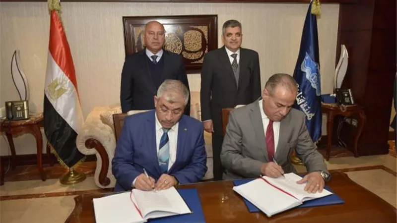 توقيع عقد الإلتزام الخاص بالمحطة متعددة الأغراض بميناء الإسكندرية