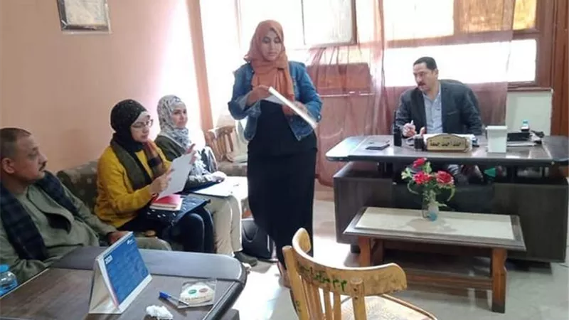 مناقشة معوقات العمل بمدراس المجتمع بمركز أسيوط