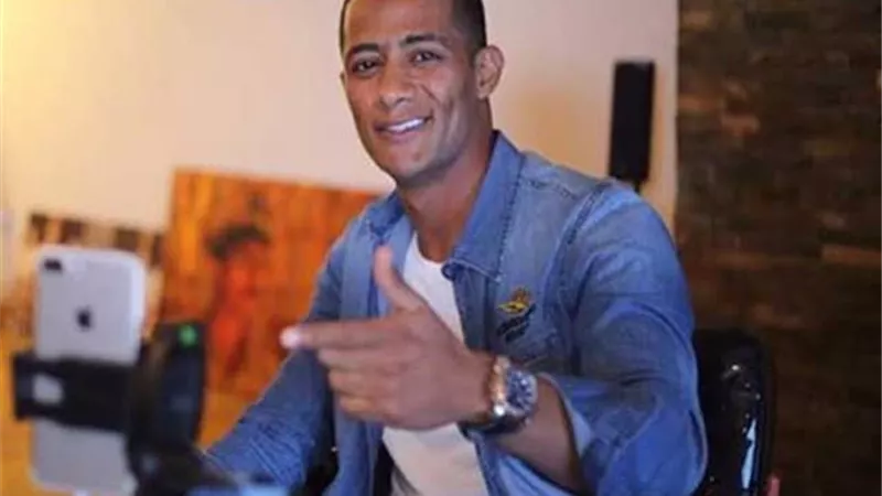 شاهد .. مولود جديد في أسرة محمد رمضان