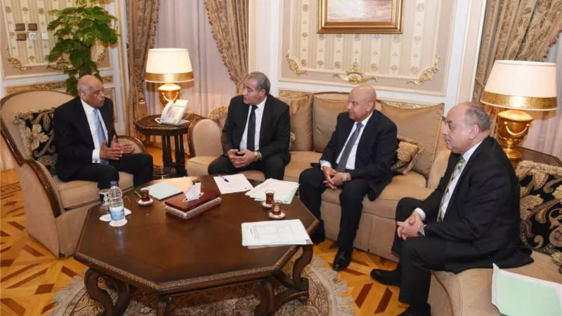 وزيرالتموين لرئيس البرلمان: إطلاق مبادرة لدعم المنتج المحلى فى مارس