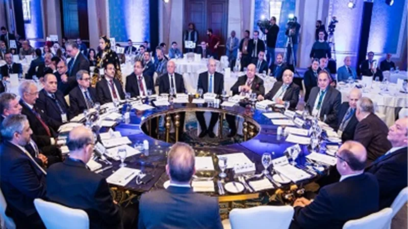 الانتهاء من مفاوضات موانئ دبي لمساحة إجمالية 10 كيلومتر مربع
