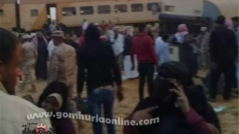 انقلاب قطار اسكندرية مطروح وإصابة 26 راكباً.. صور وفيديو