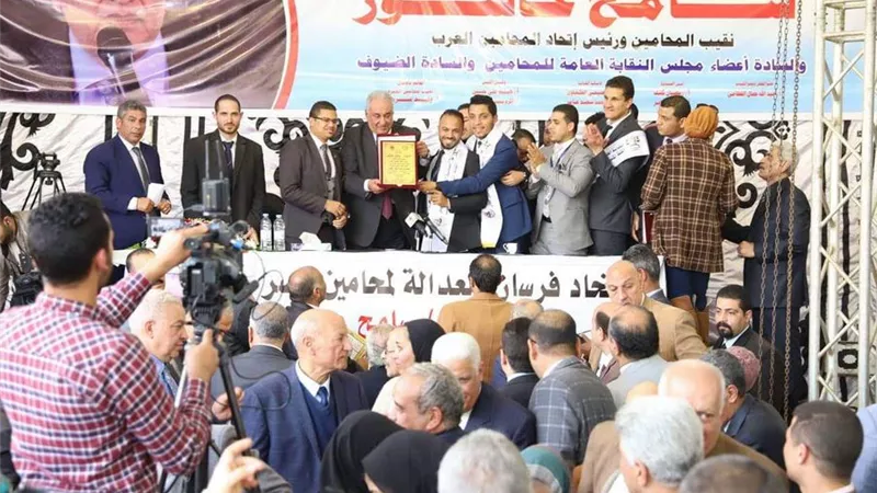 عاشور.. تواصلت بالنائب العام لإعداد كتاب يتضمن الحصانات الواردة بالقانون