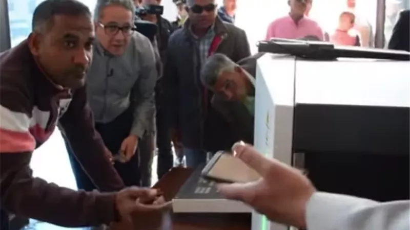 وزير الآثار يفتتح بوابات الهوية البصرية بمعبد الأقصر .صور