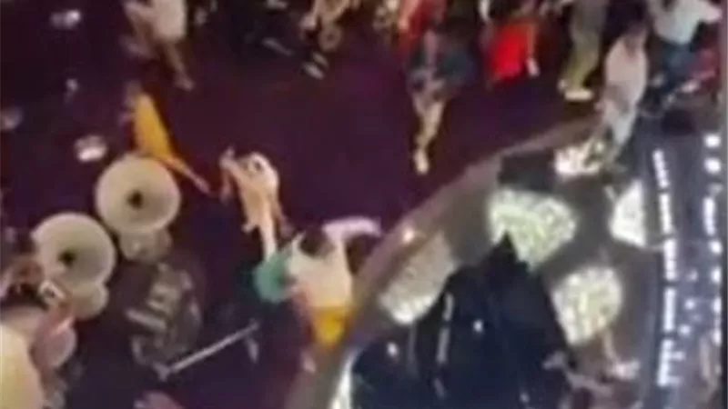 شجار عنيف على متن سفينة فاخرة بسبب 