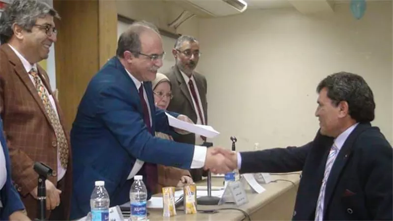 نقابة الشرقية تكرم الاطباء المثاليين والامهات المثاليات