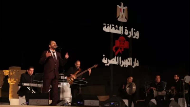 وزير الثقافة ومحافظ قنا يشهدان الليلة الثانية من مهرجان دندرة