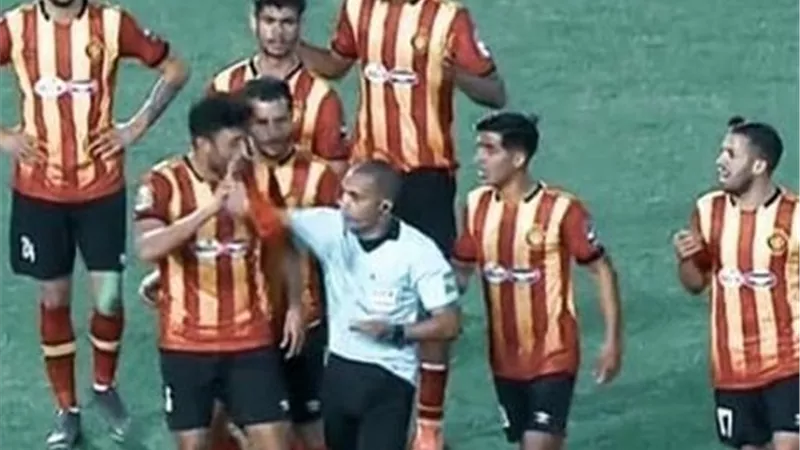 الصحف التونسية تحث الترجي الاحتجاج على حالة الطرد أمام الزمالك