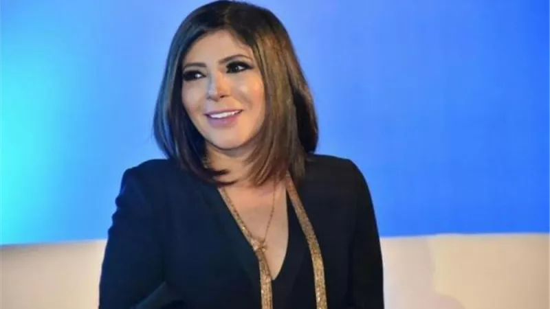 منى زكى توجه رسالة غامضة لأولادها سليم ويونس
