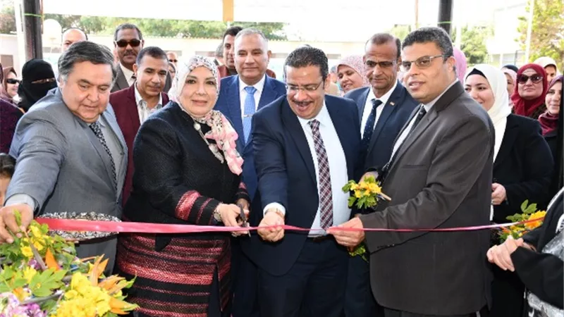 رئيس جامعة القناة تفتتح النسخة الثلاثين من معرض الكتاب.صور
