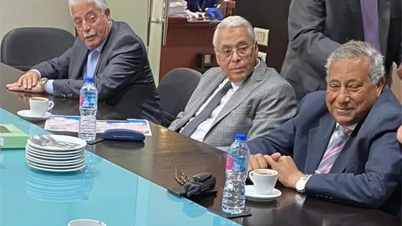 فودة مع نخبة من المهندسين والمختصين ورجال الاعمال لوضع رؤية مستقبلية
