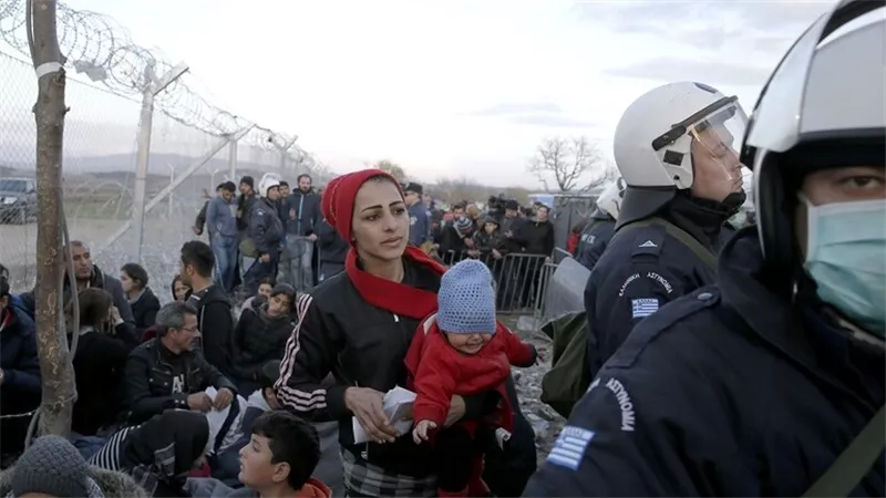 شرطة مقدونيا الشمالية تضبط شاحنة تحمل 78 مهاجرا