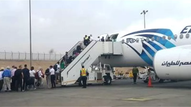 الطيران : انتظام جميع الرحلات الي الكويت ولا يوجد اي الغاءات